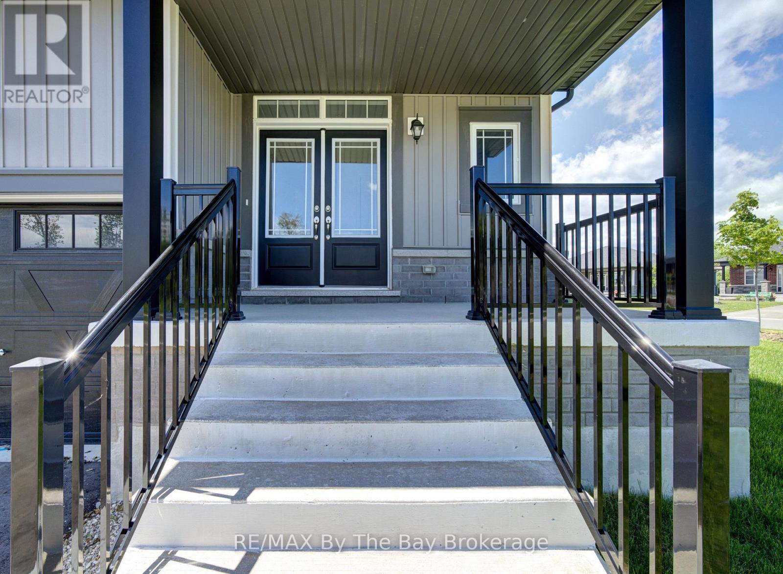 1 AMBER DRIVE - 3