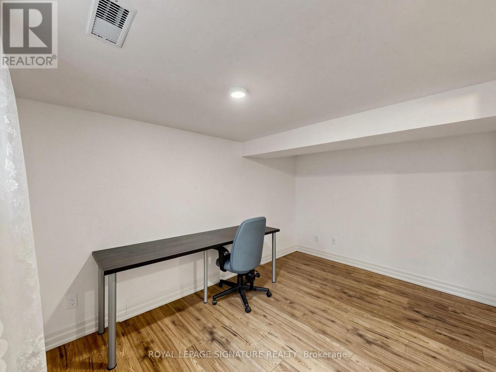 2094 WATER'S EDGE DRIVE - 35