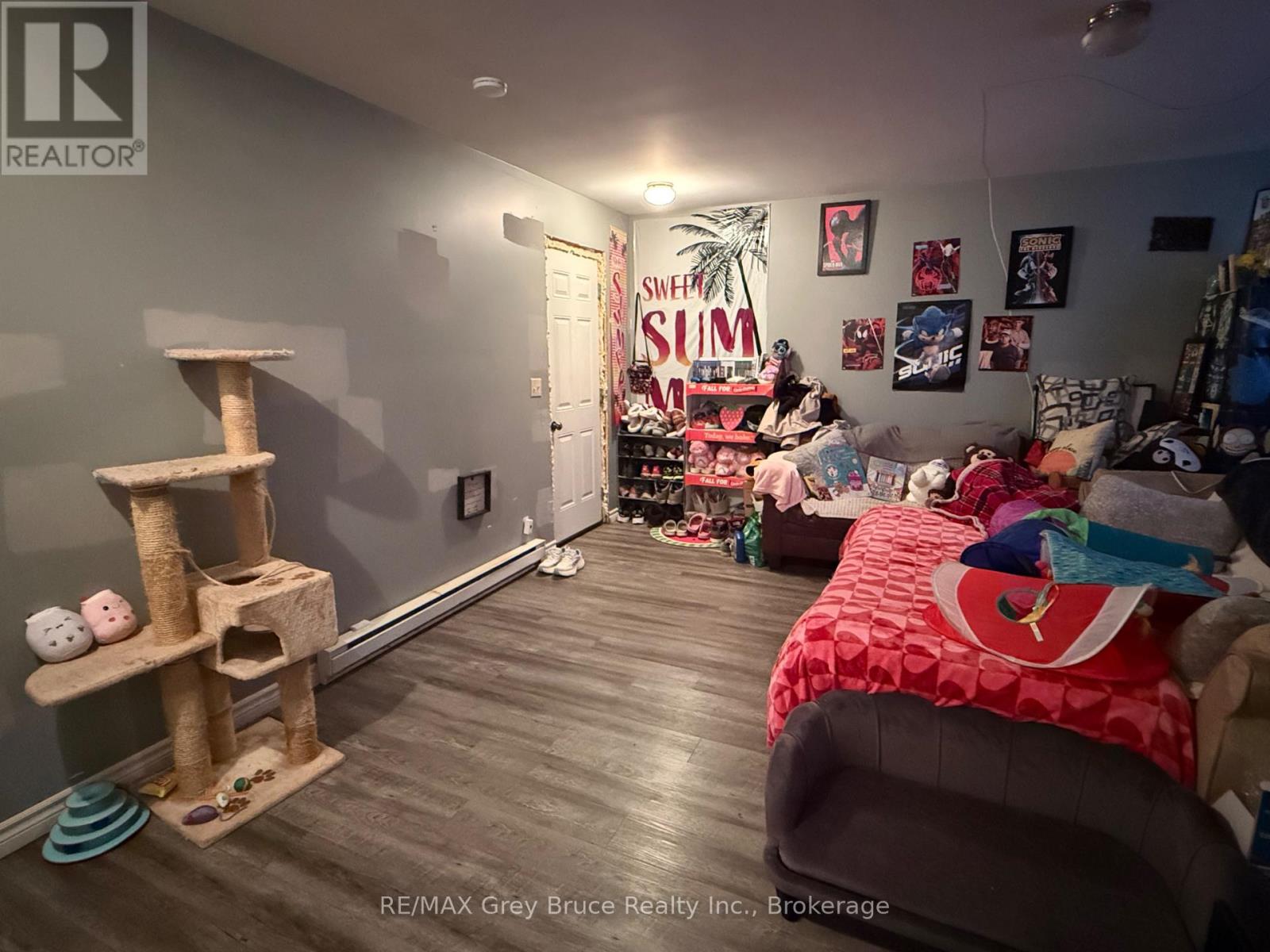 290 BERFORD STREET - 4