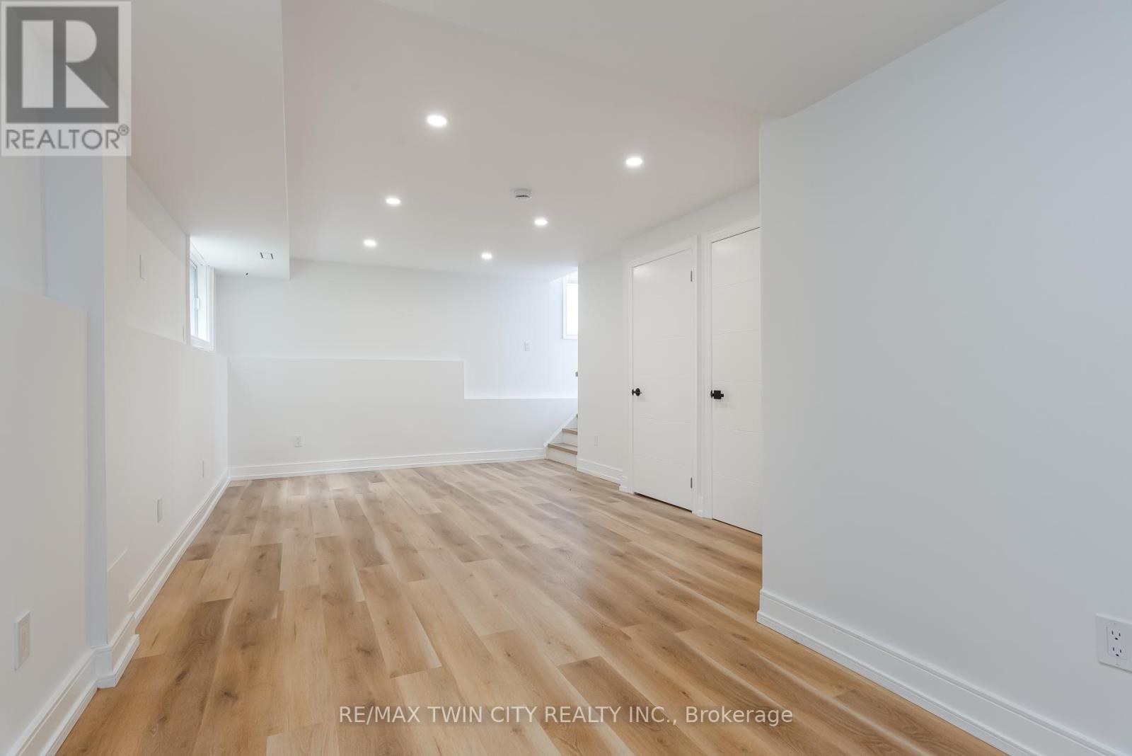 629B SETTLERSFIELD COURT - 35