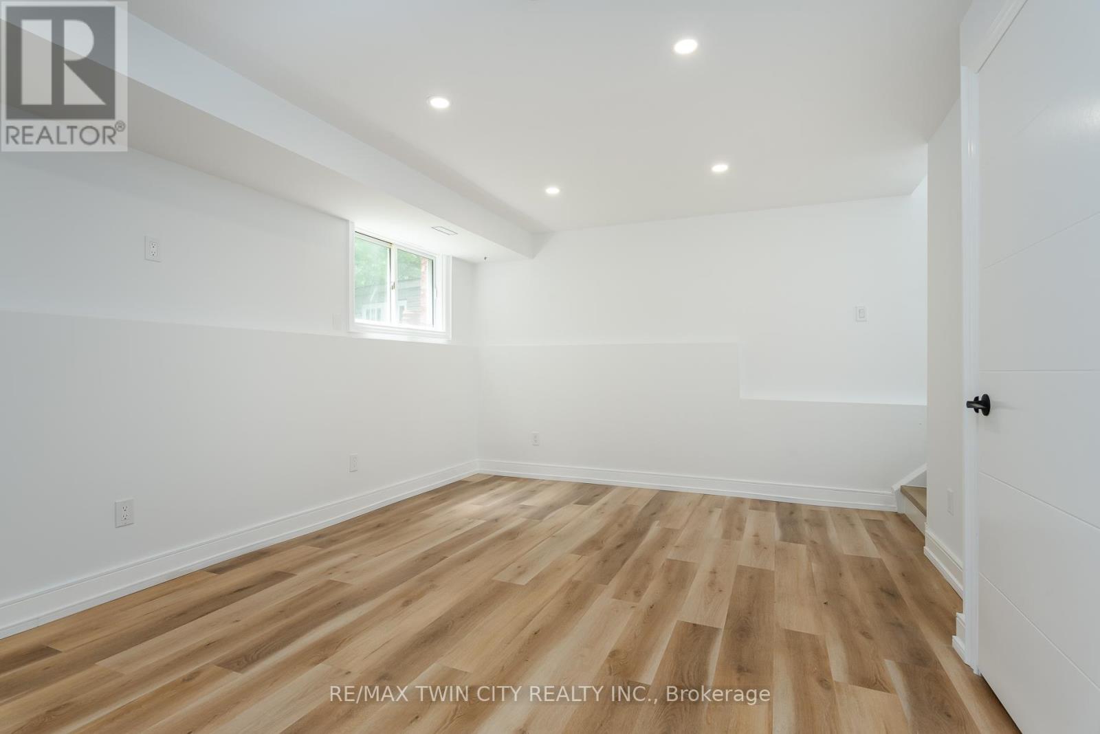 629B SETTLERSFIELD COURT - 37