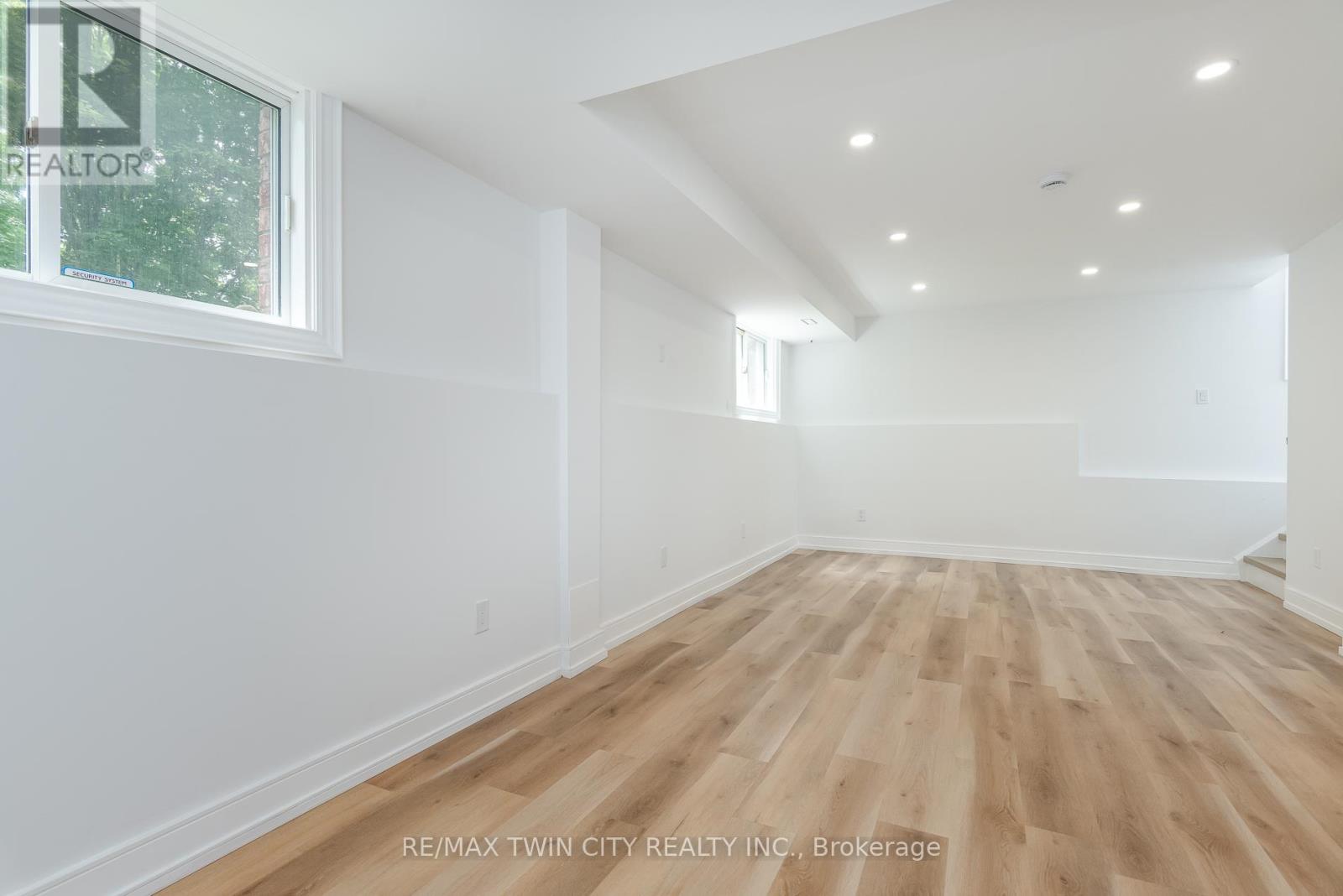 629B SETTLERSFIELD COURT - 36