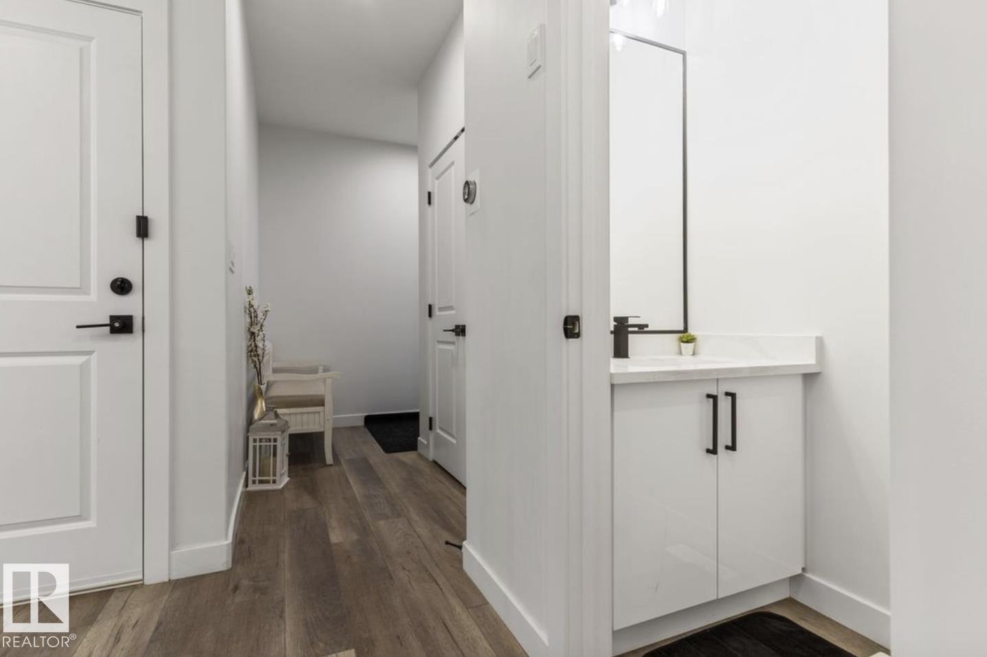19703 29 Avenue NW - photo 3