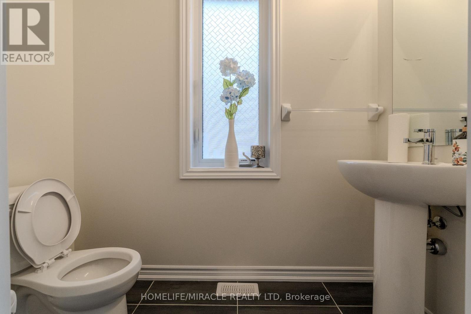 14 BLANEY STREET - 41