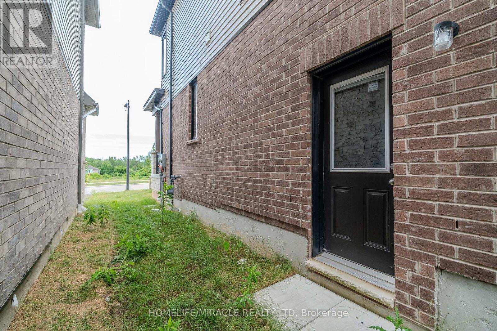 14 BLANEY STREET - 42