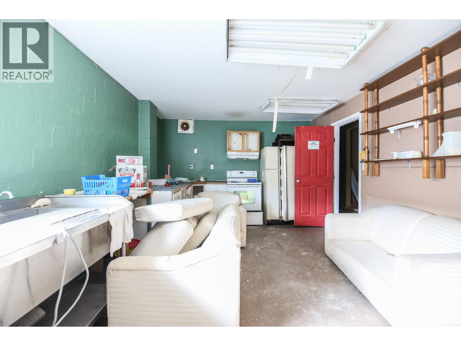 466 S Gold Avenue - 13
