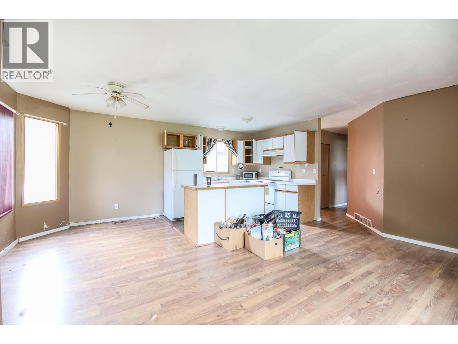 466 S Gold Avenue - 27