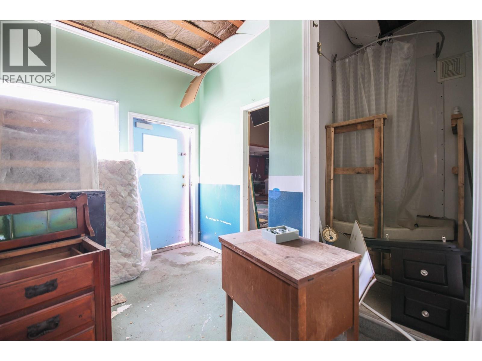 466 S Gold Avenue - 18