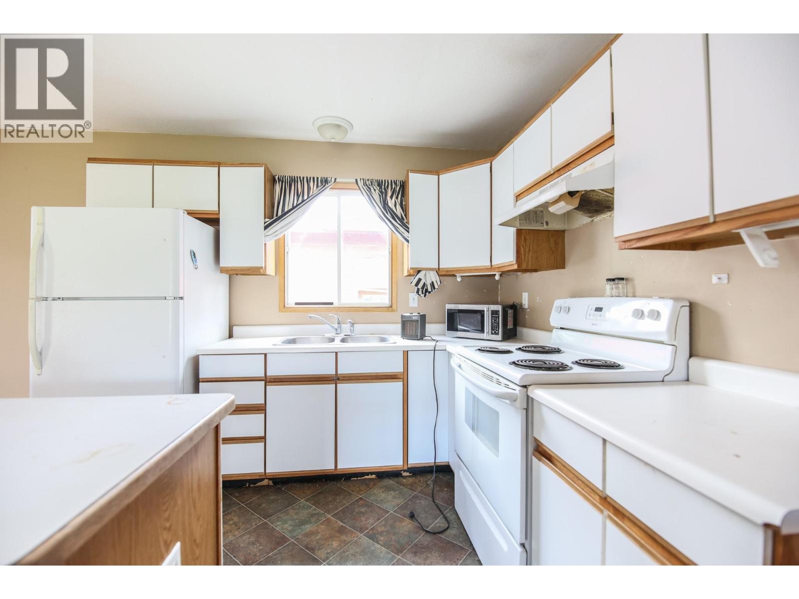 466 S Gold Avenue - 29