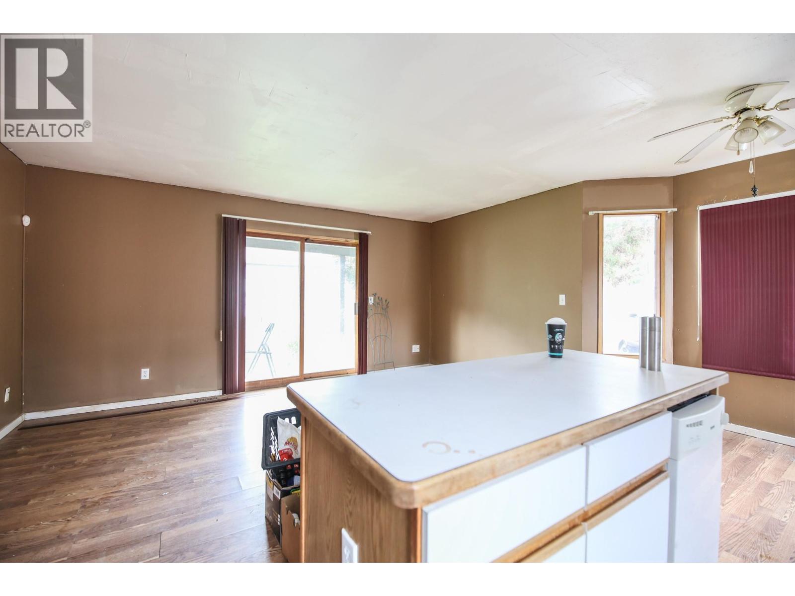 466 S Gold Avenue - 31