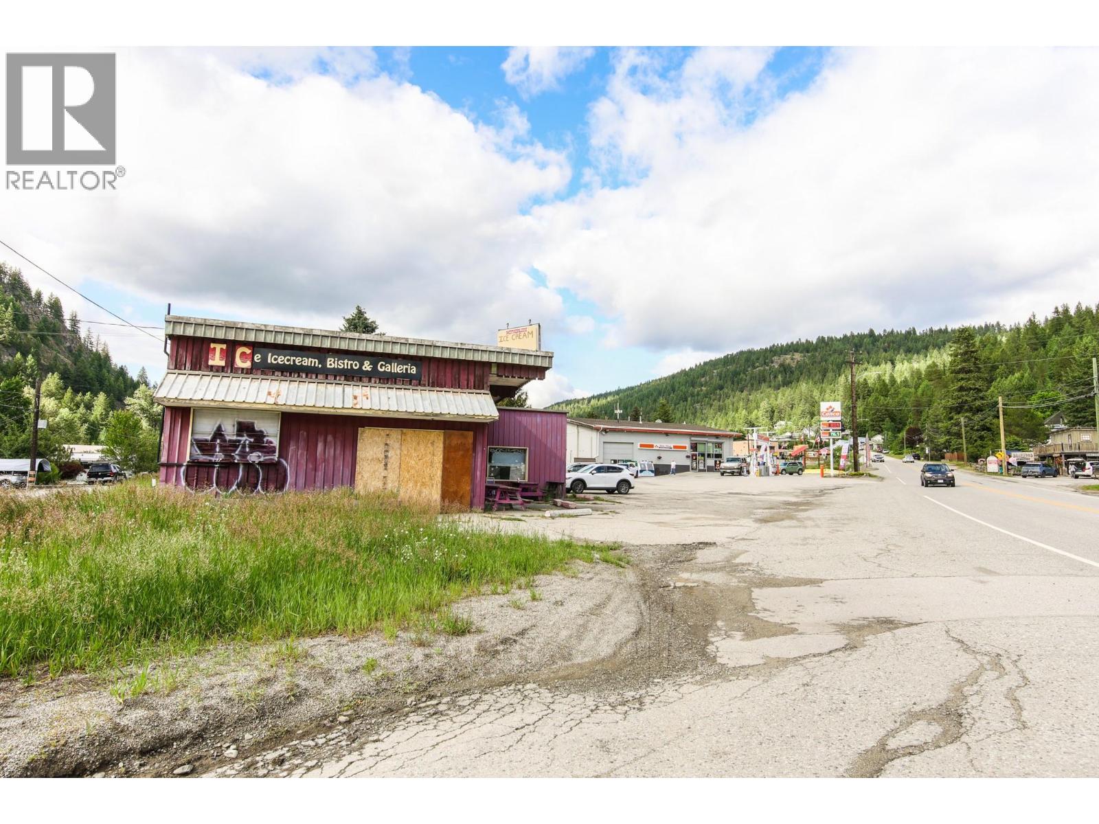466 S Gold Avenue - 42