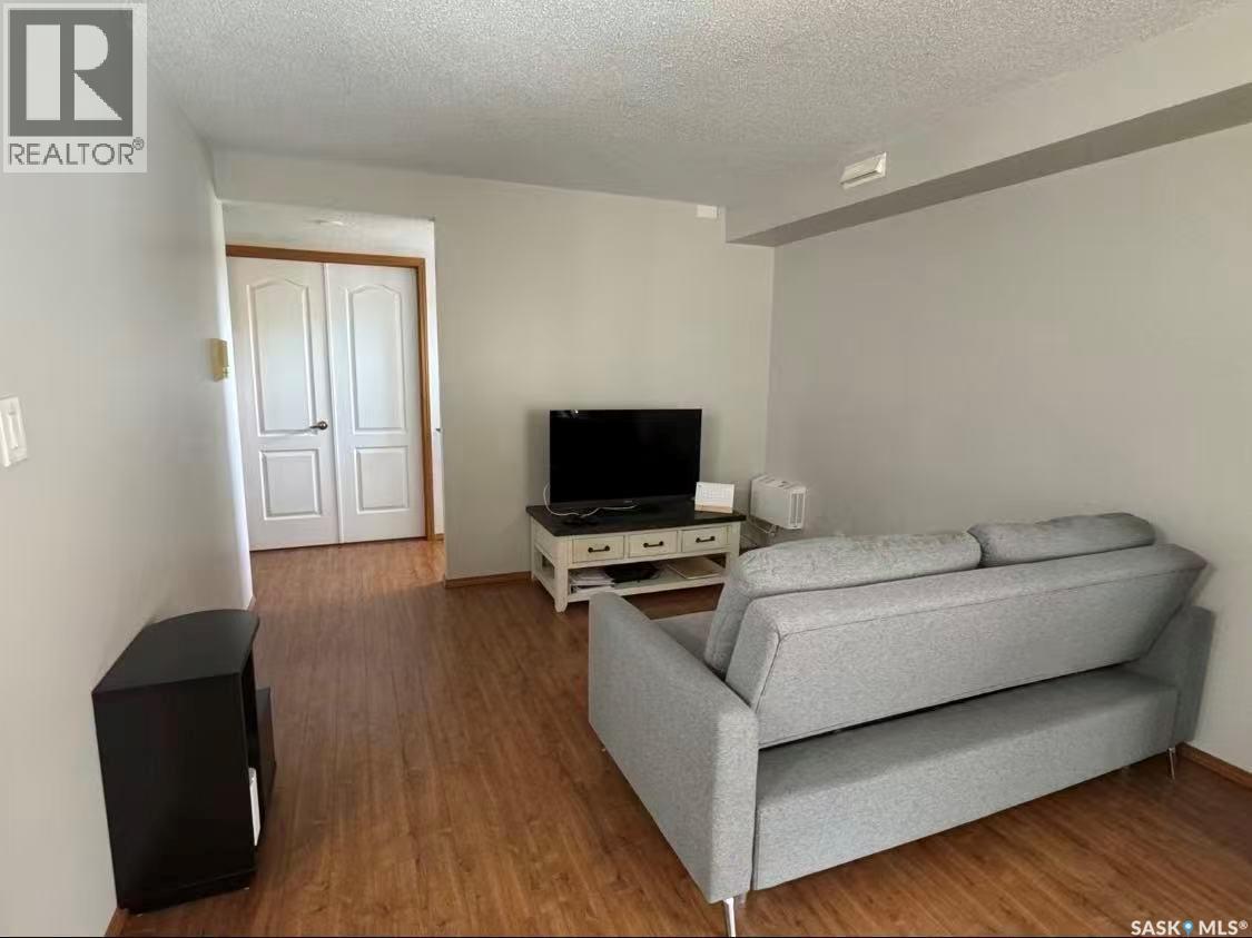 #H 279 Hochelaga STREET E - 8