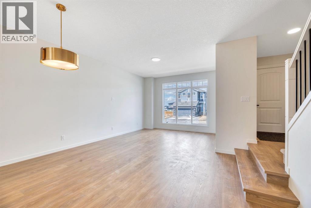 244 Marmot Grove NW - 13