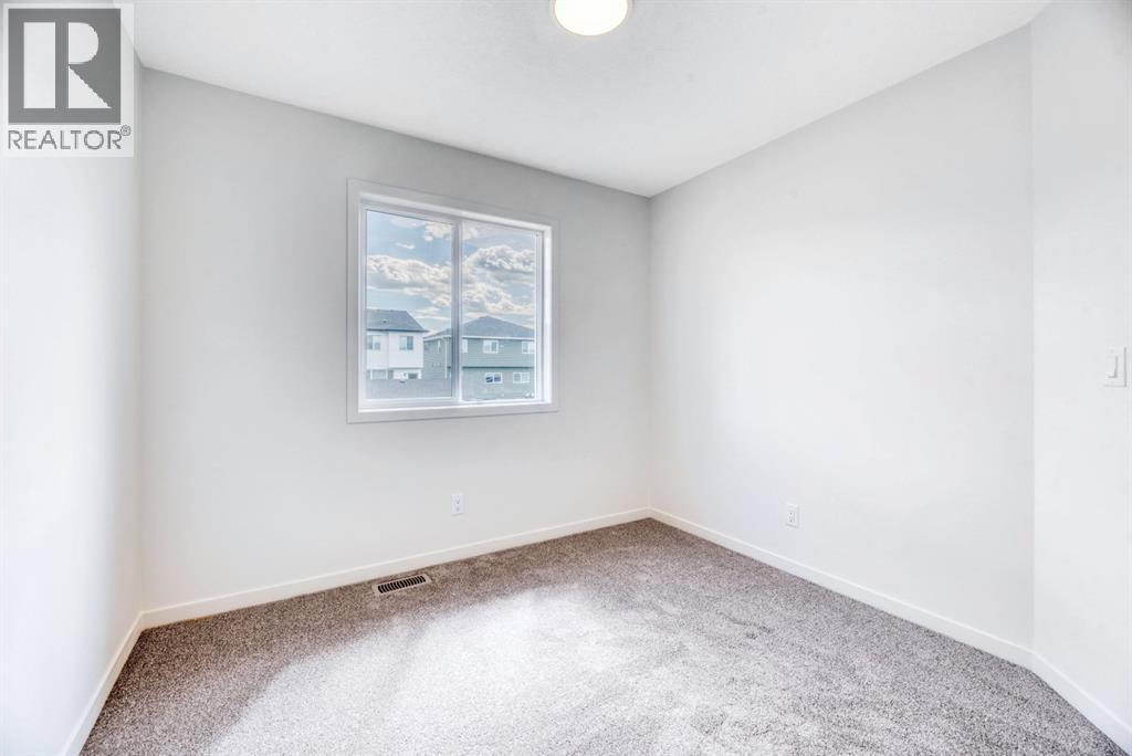 244 Marmot Grove NW - 31
