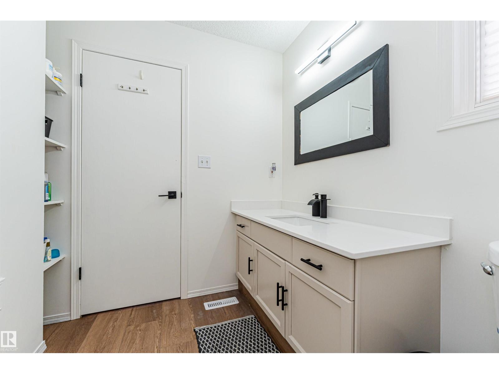 4424 33 ST NW - 30