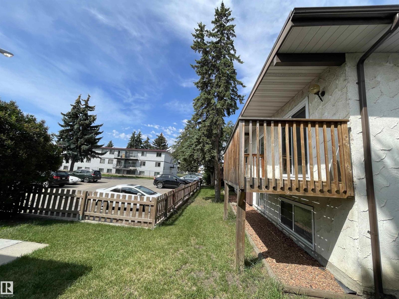 8930B 144 AV NW — photo 19