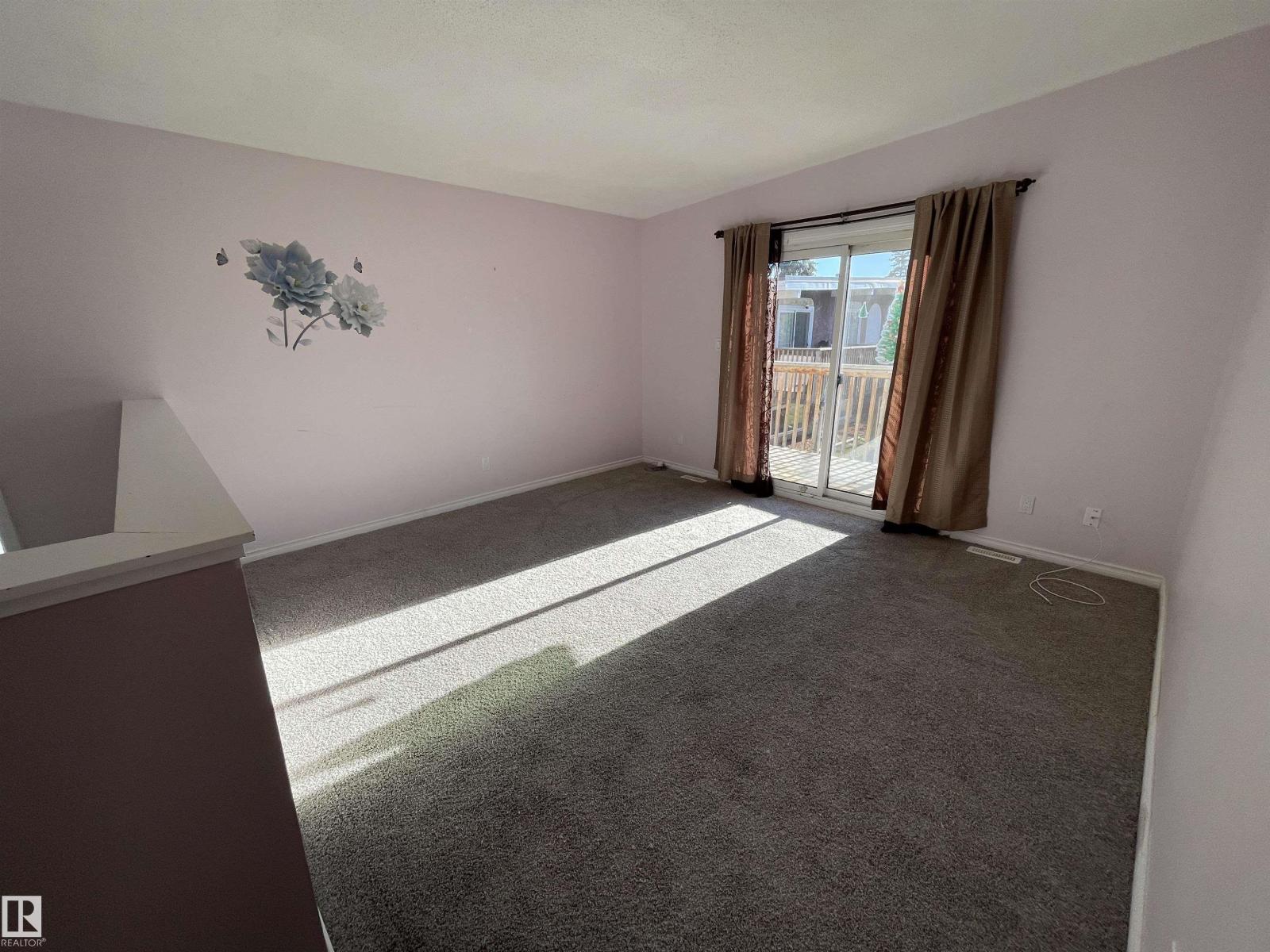 8930B 144 AV NW - photo 2