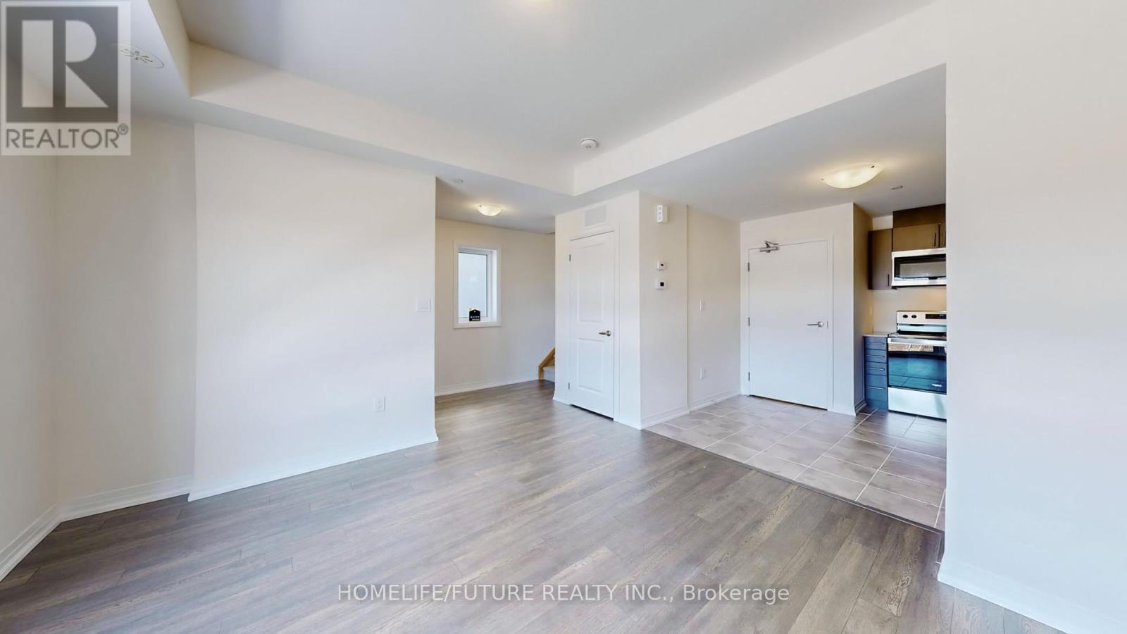 #21 235 MCLEVIN AVENUE - 12