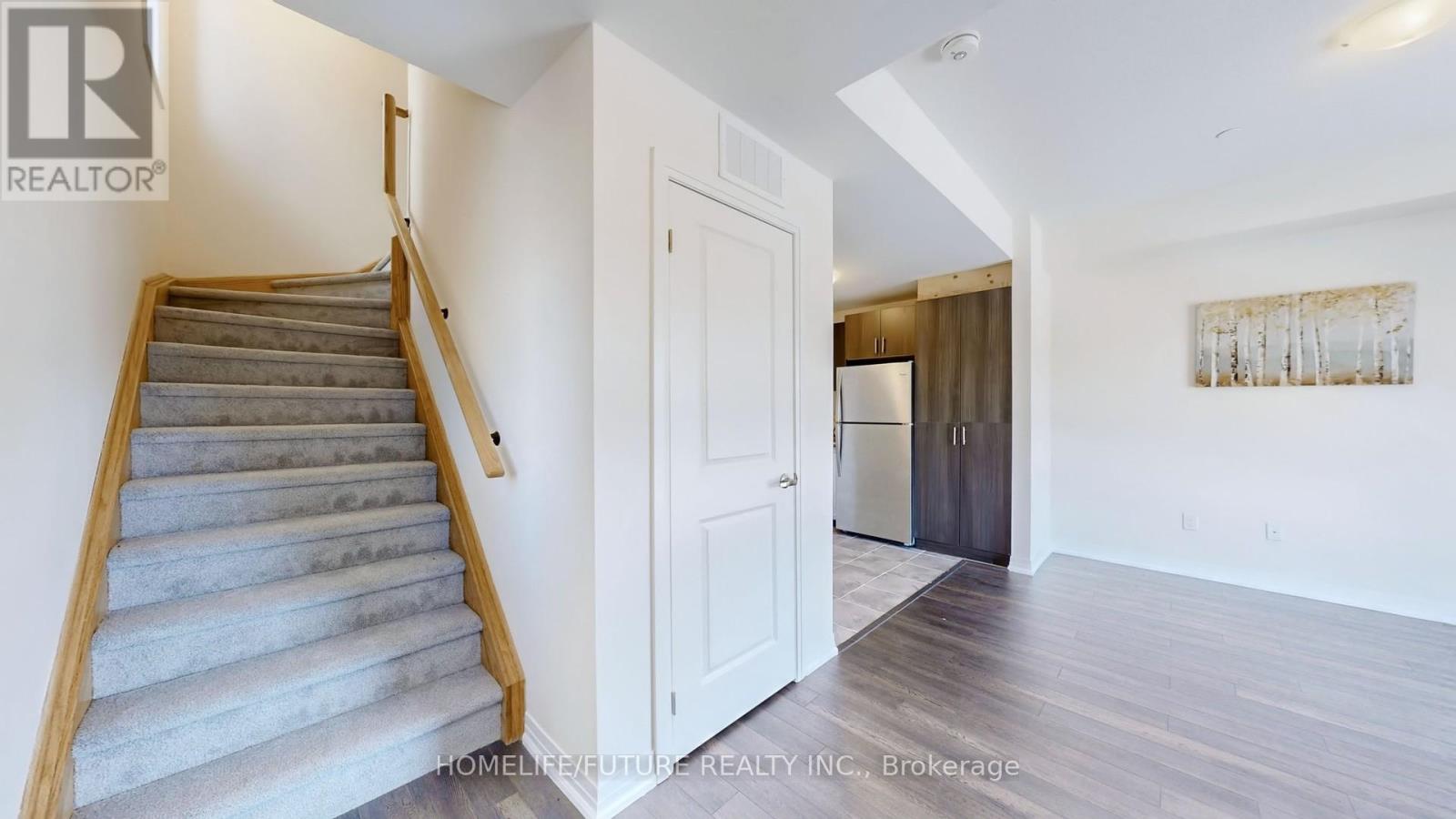 #21 235 MCLEVIN AVENUE - 21