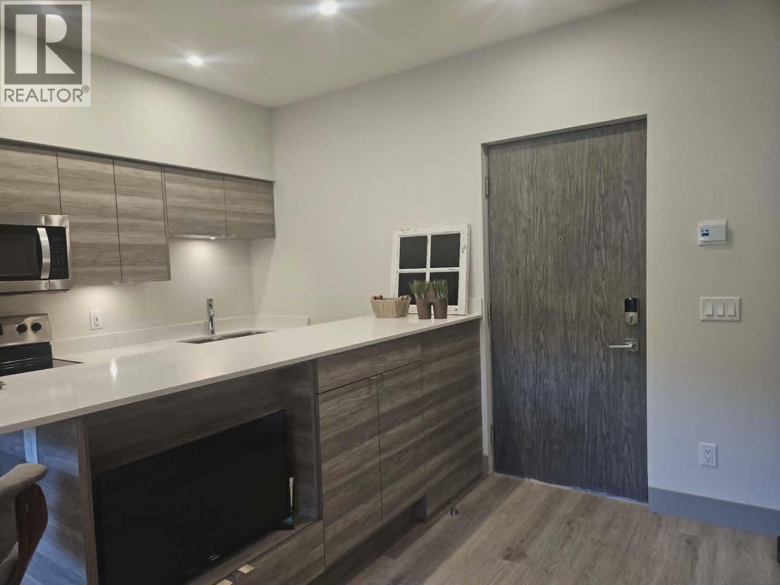 #119 2555 Lakeshore Road - Image 11