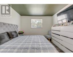 49 Montcalm Avenue, Toronto, ON M6E4N8 Photo 23