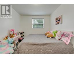 49 Montcalm Avenue, Toronto, ON M6E4N8 Photo 26