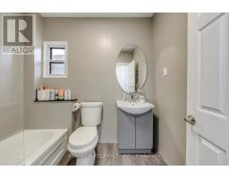 49 Montcalm Avenue, Toronto, ON M6E4N8 Photo 29
