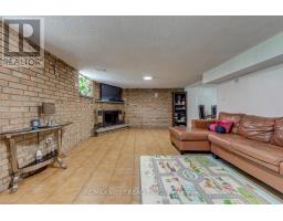 49 Montcalm Avenue, Toronto, ON M6E4N8 Photo 33
