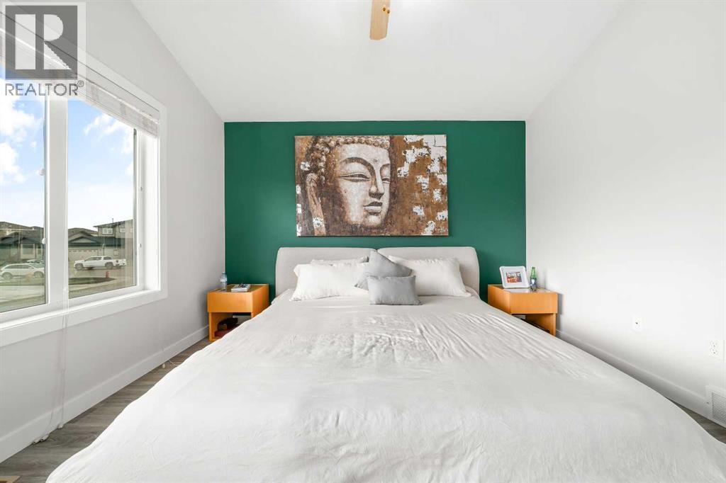 366 Somerset Row SE — photo 14