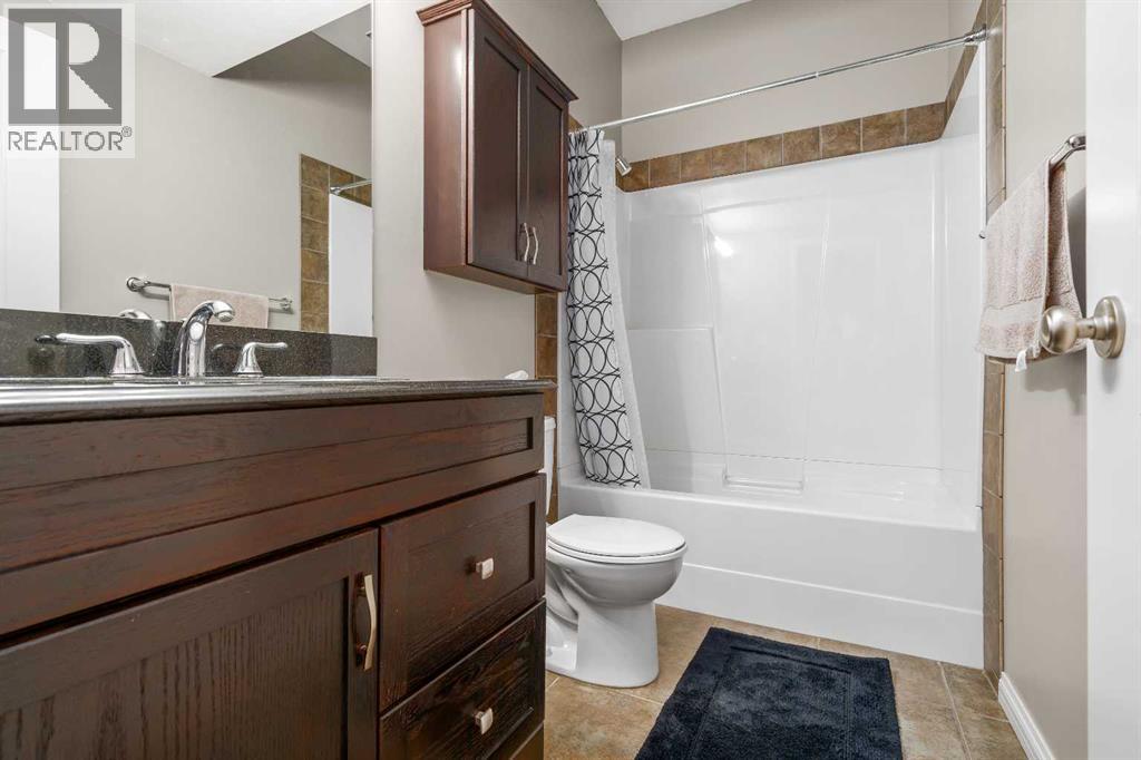 366 Somerset Row SE — photo 24