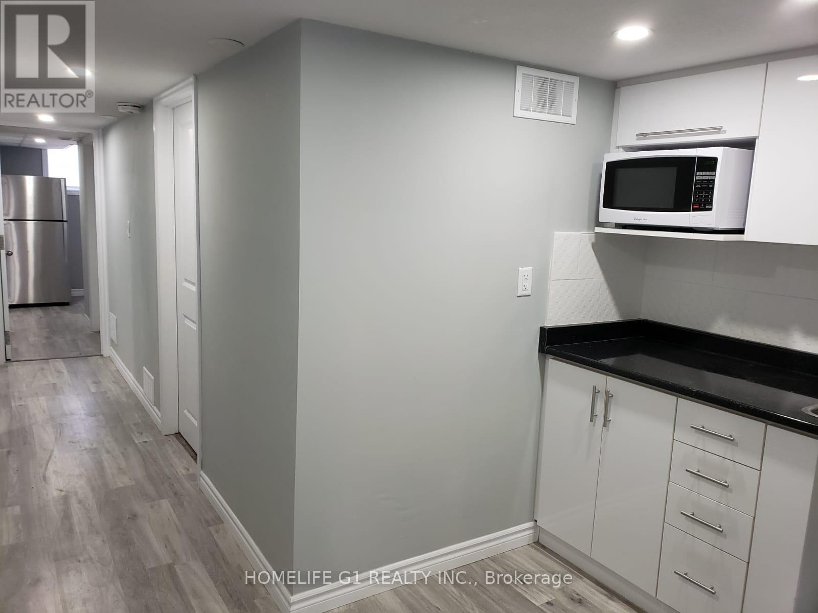 137 COLUMBIA AVENUE - 3