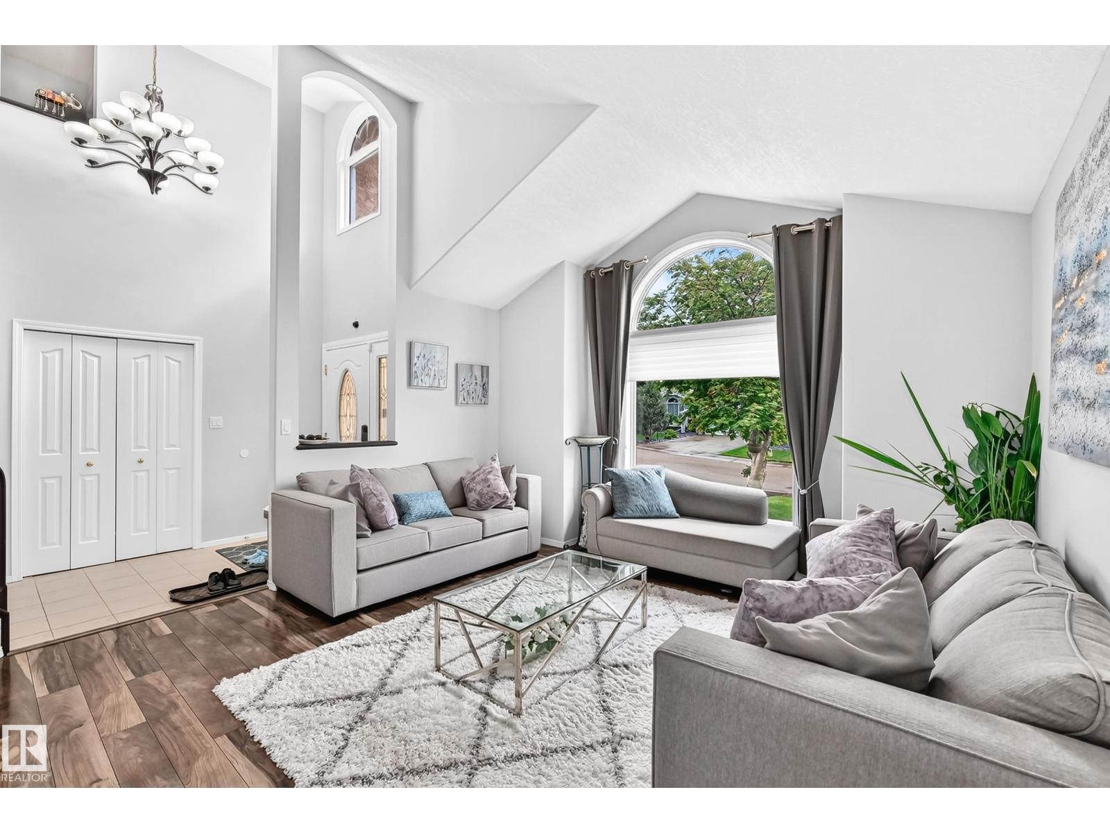 4216 47 ST NW - 5