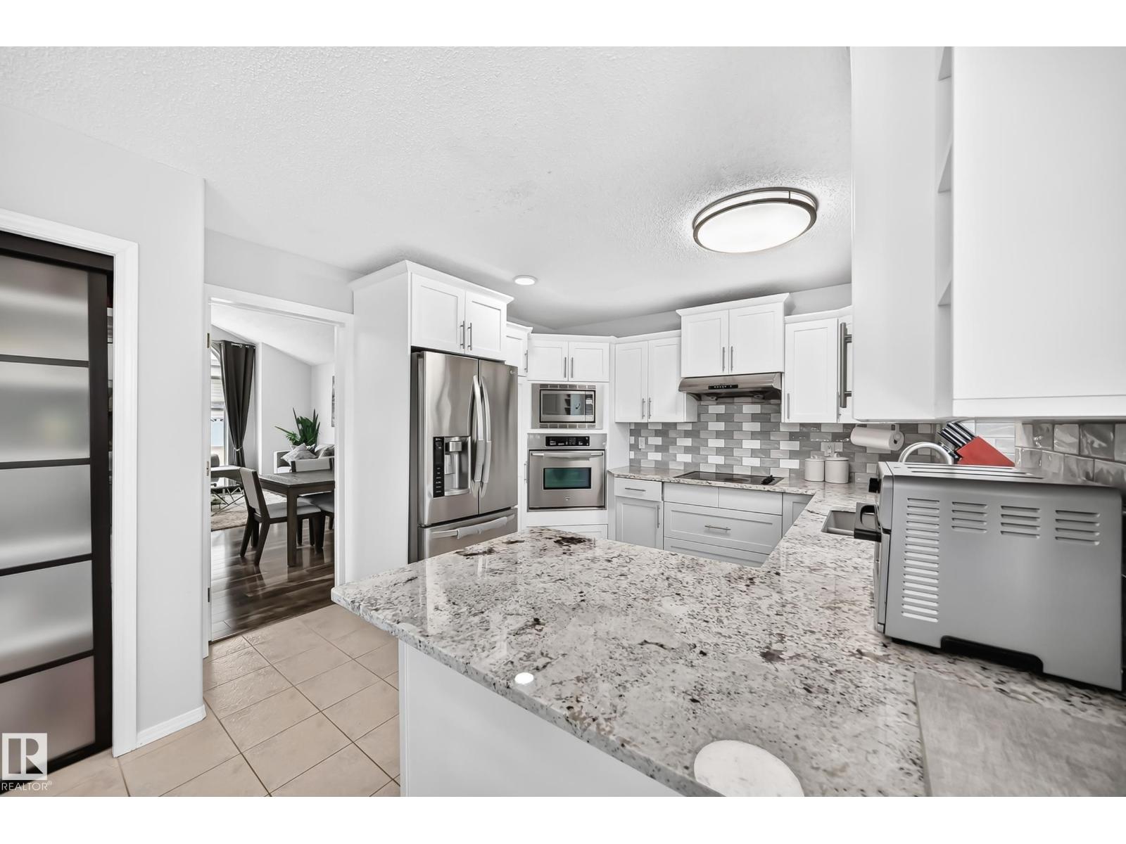 4216 47 ST NW - 12