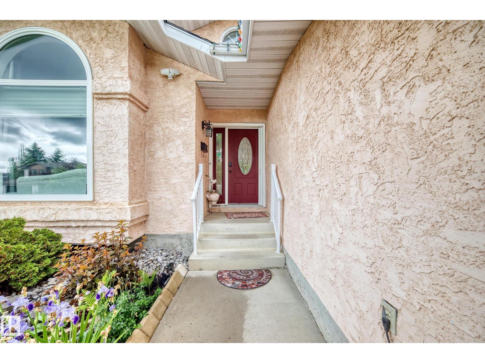4216 47 ST NW - 3