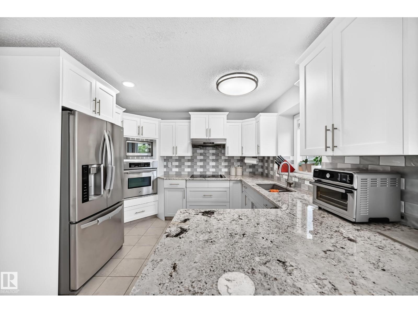 4216 47 ST NW - 13