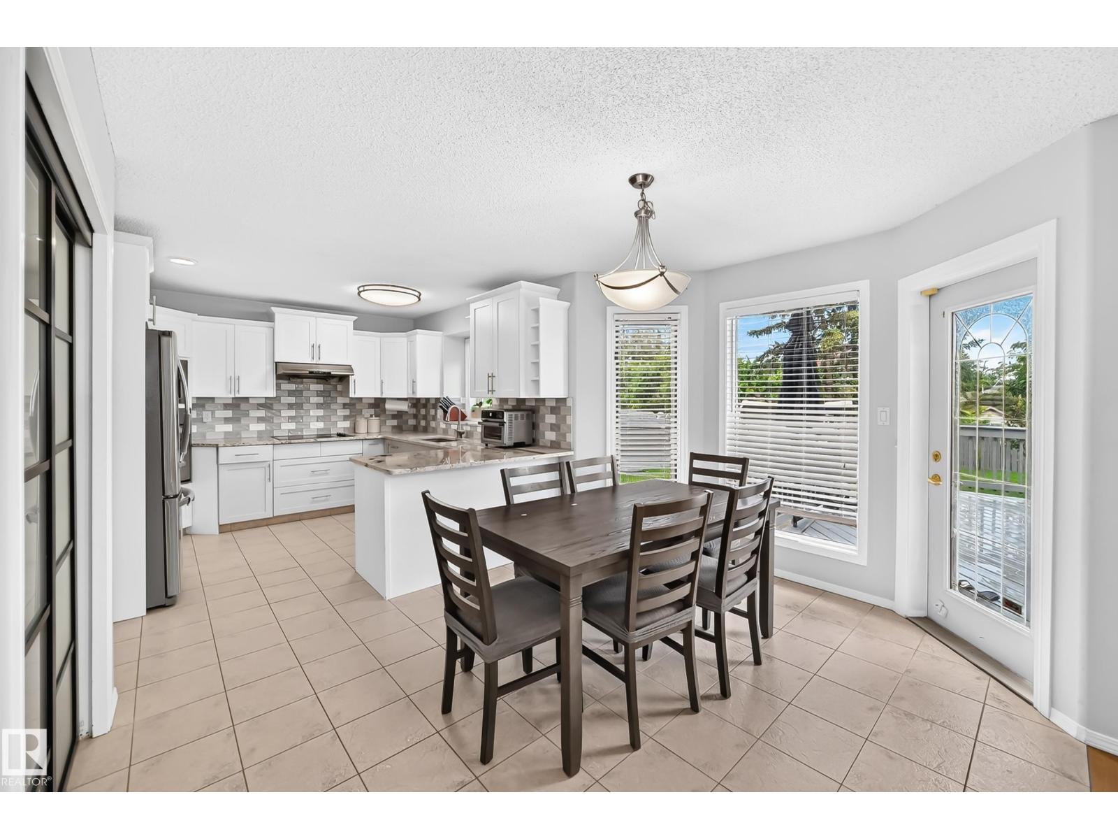 4216 47 ST NW - 17