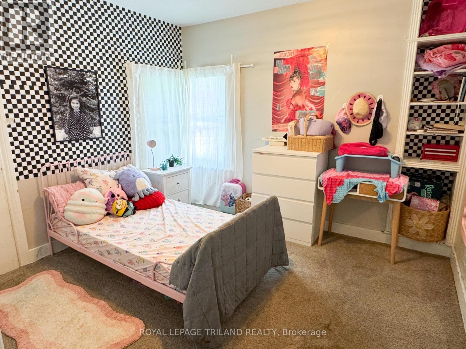 100 SUNSET DRIVE - 14