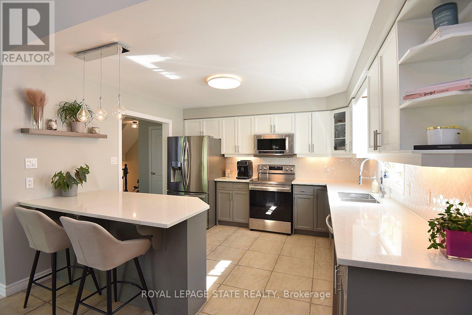 12 WILLS CRESCENT - 21