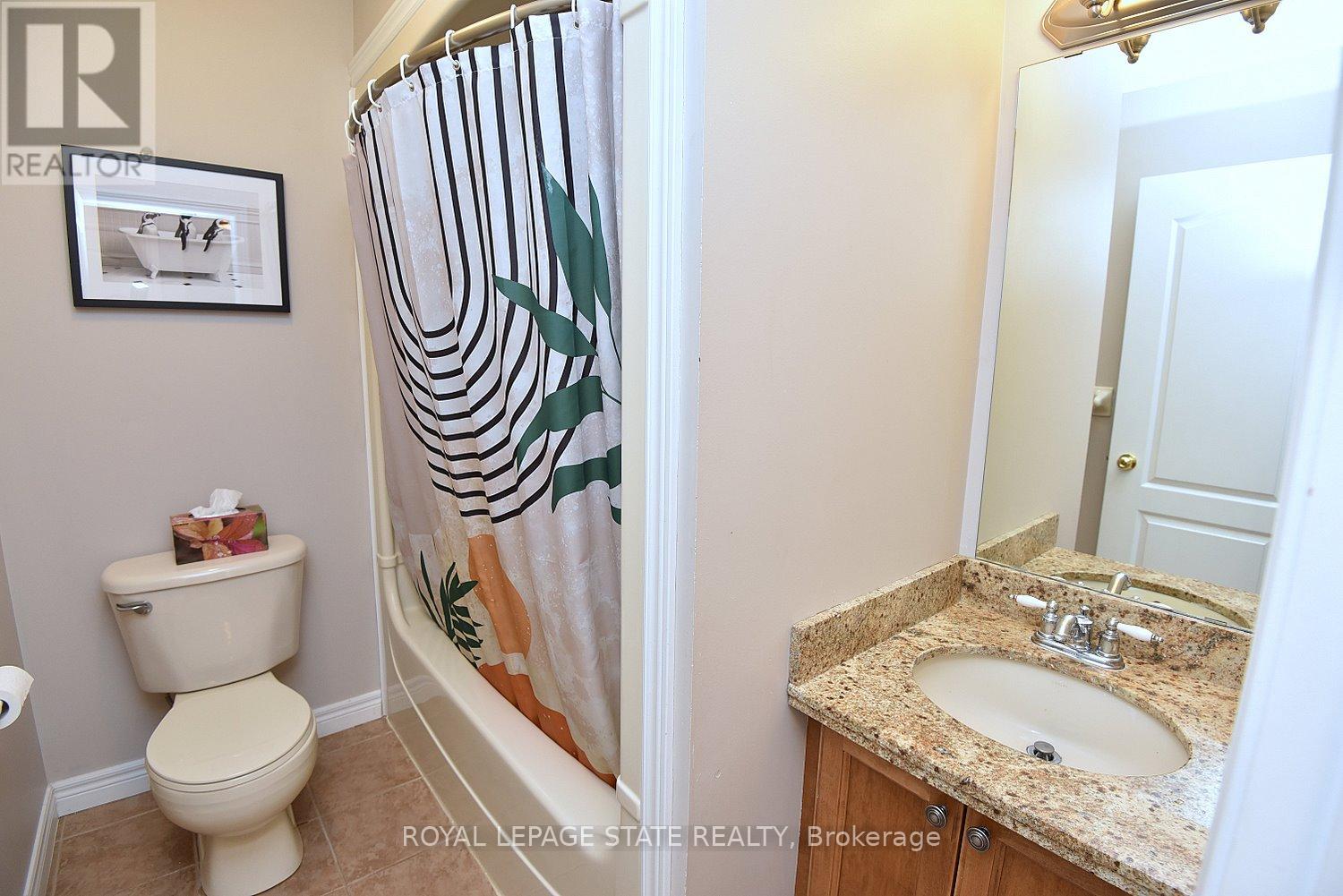 12 WILLS CRESCENT - 36