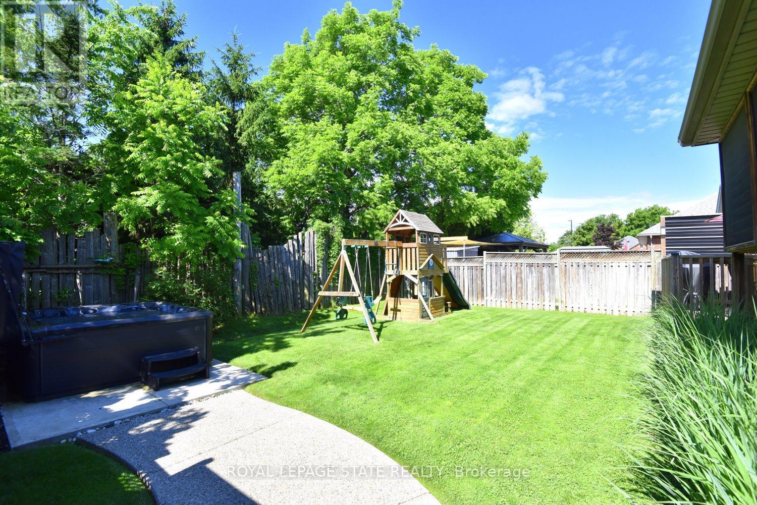 12 WILLS CRESCENT - 47