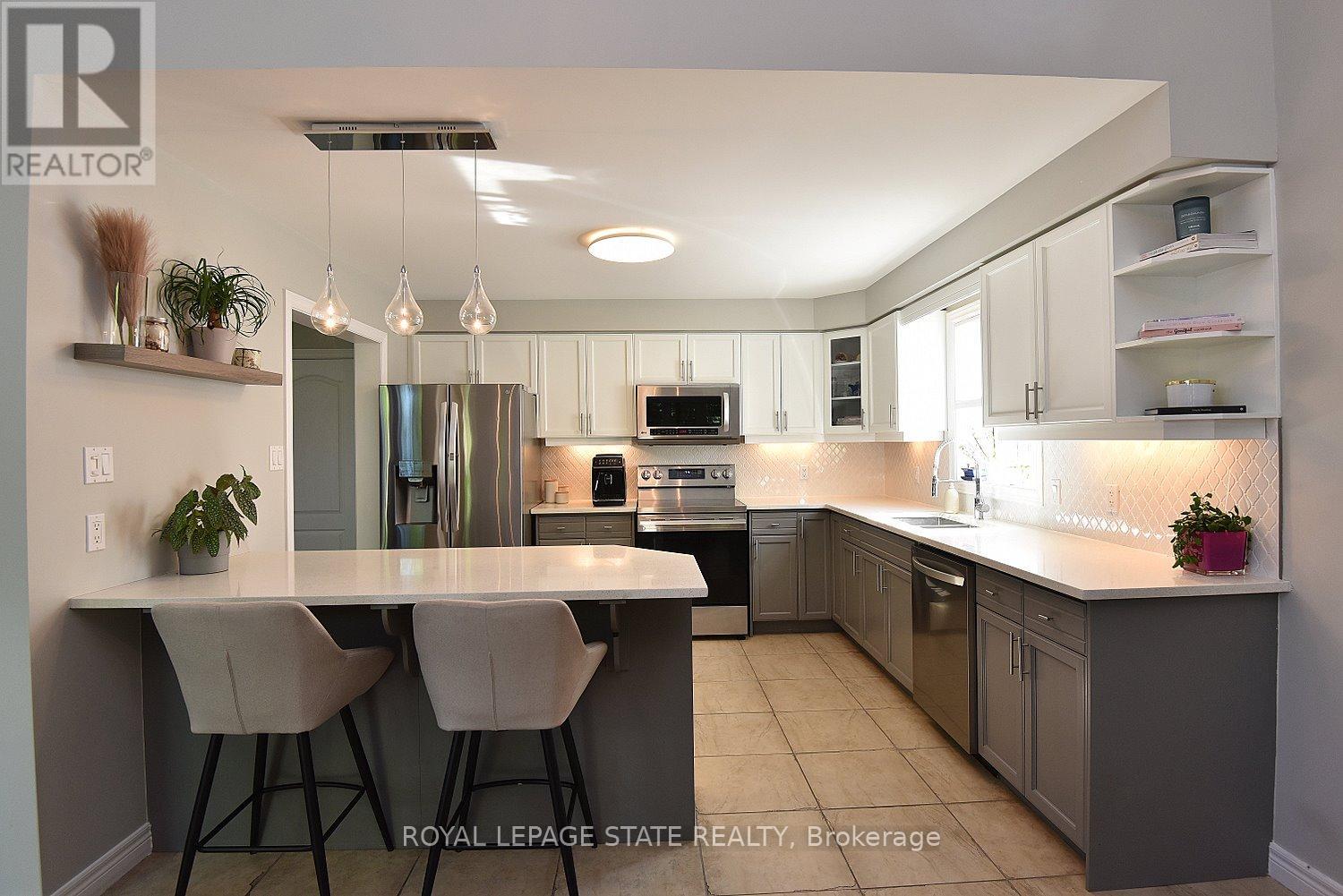 12 WILLS CRESCENT - 19