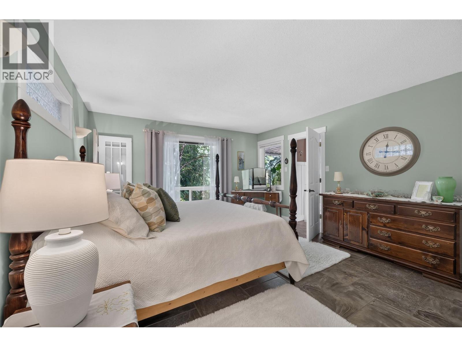 587 Hunt Road, Swansea Point