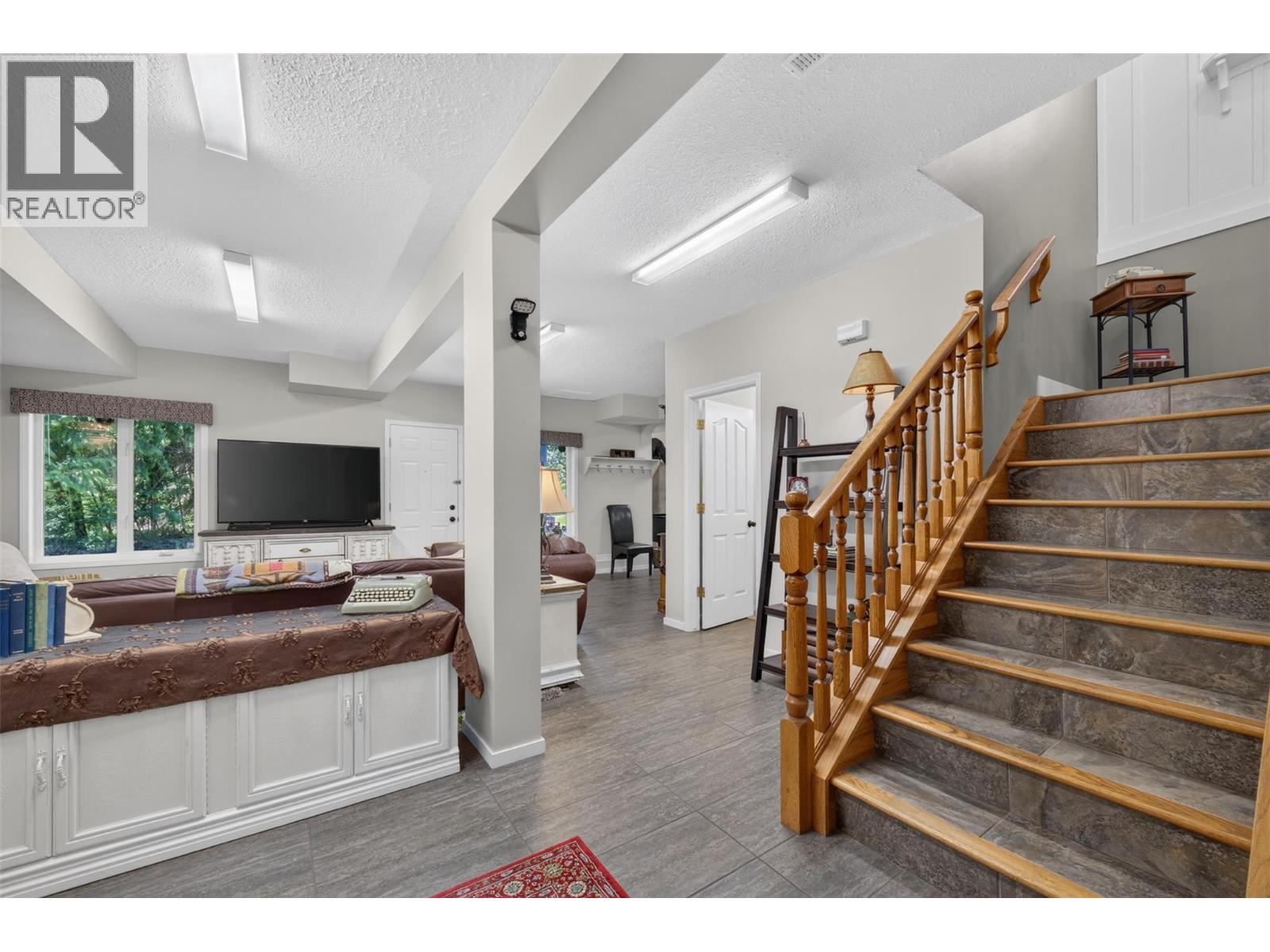 587 Hunt Road, Swansea Point