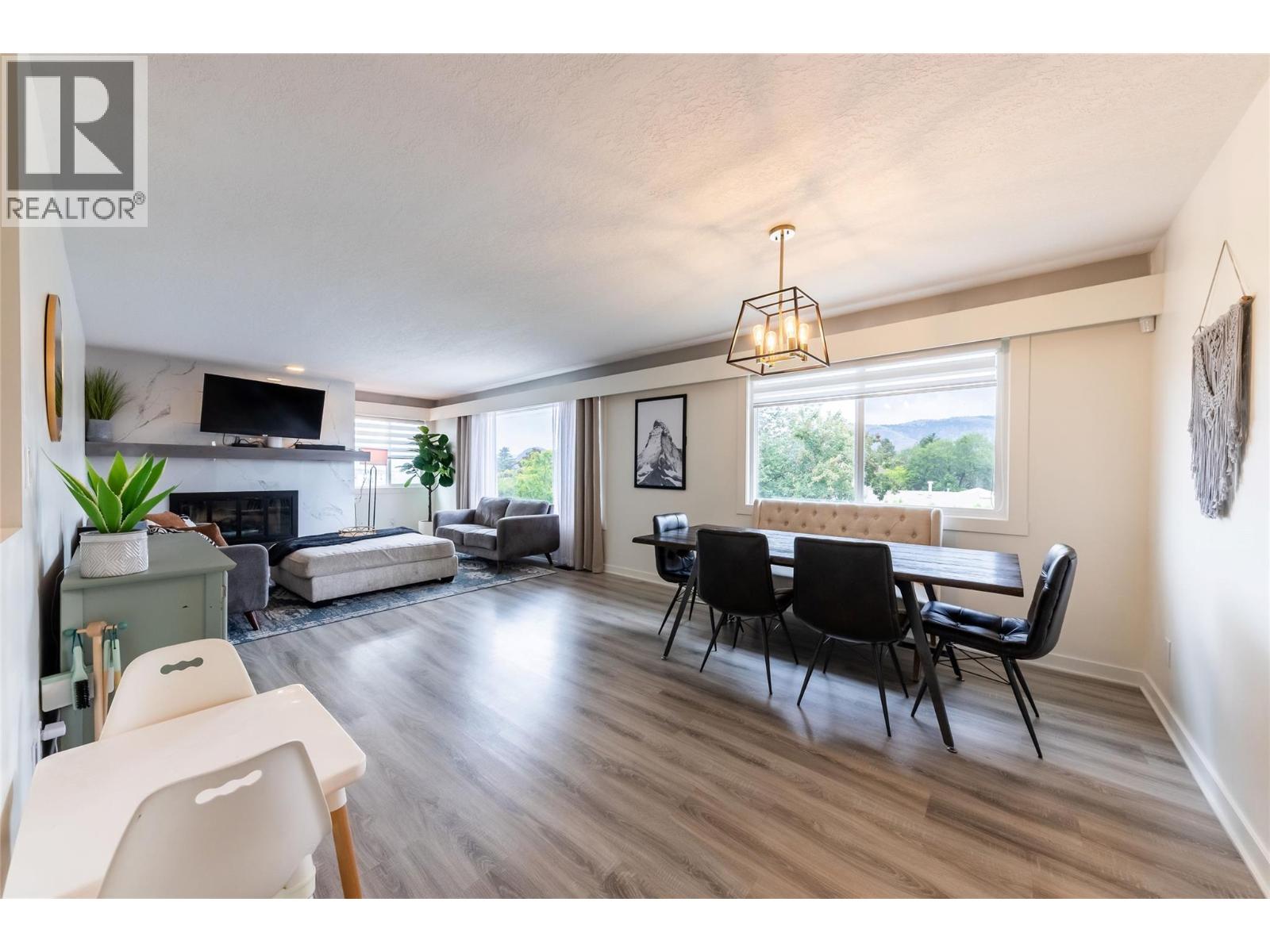 2308 OMINECA Drive - 15