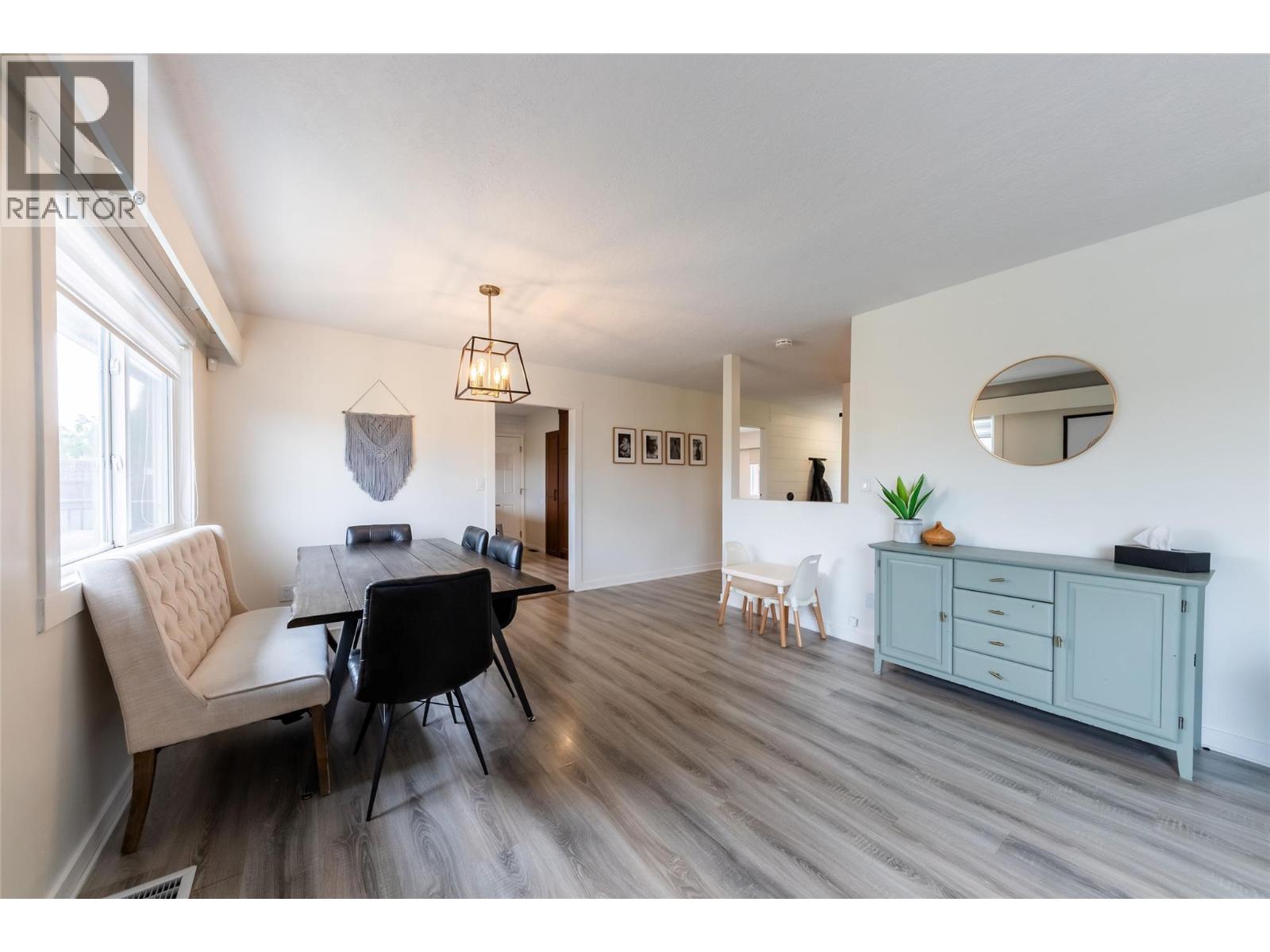 2308 OMINECA Drive - 13