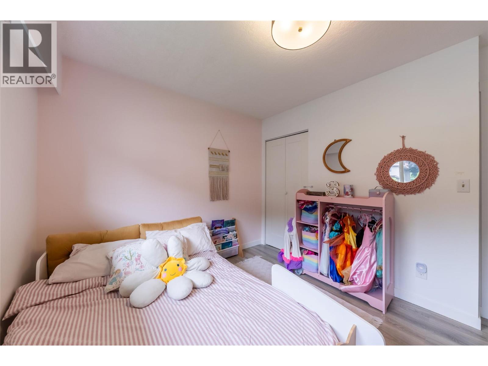 2308 OMINECA Drive - Image 35