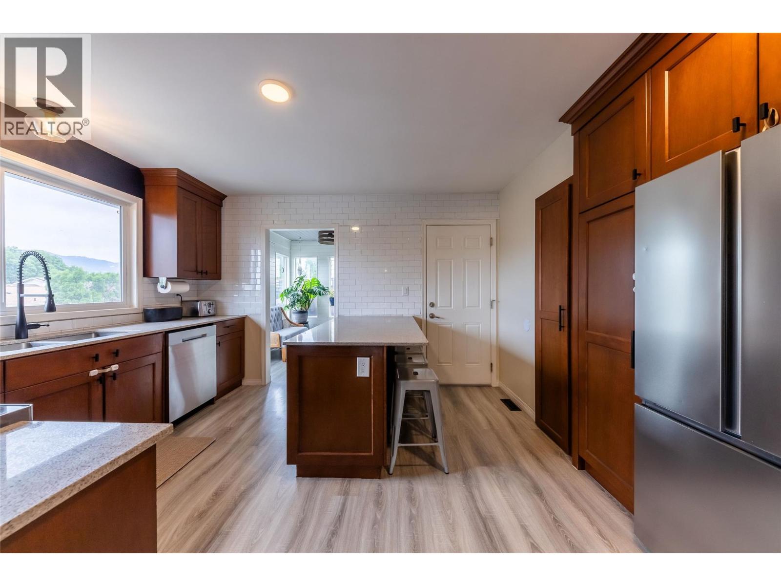 2308 OMINECA Drive - 19