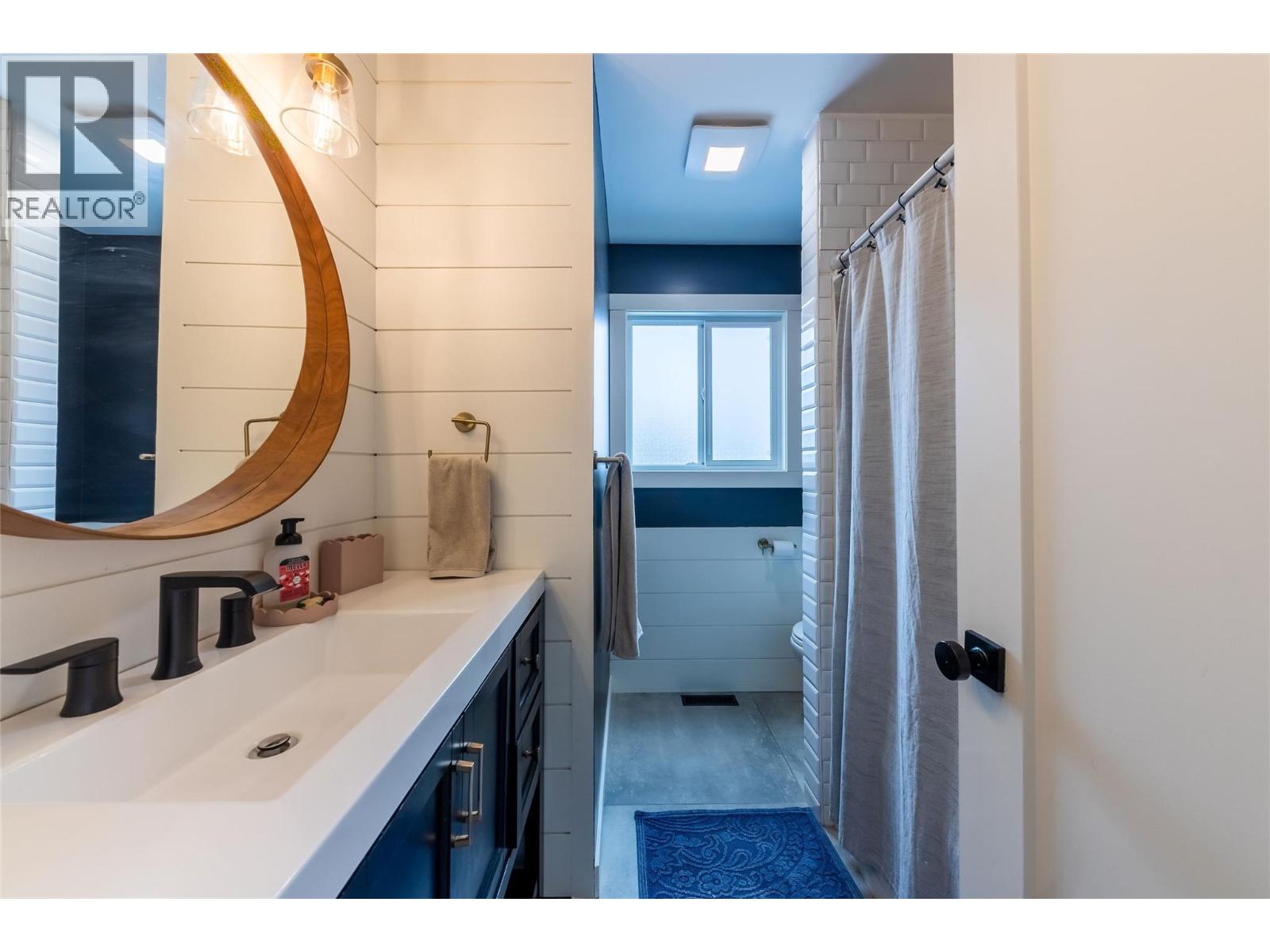2308 OMINECA Drive - 37