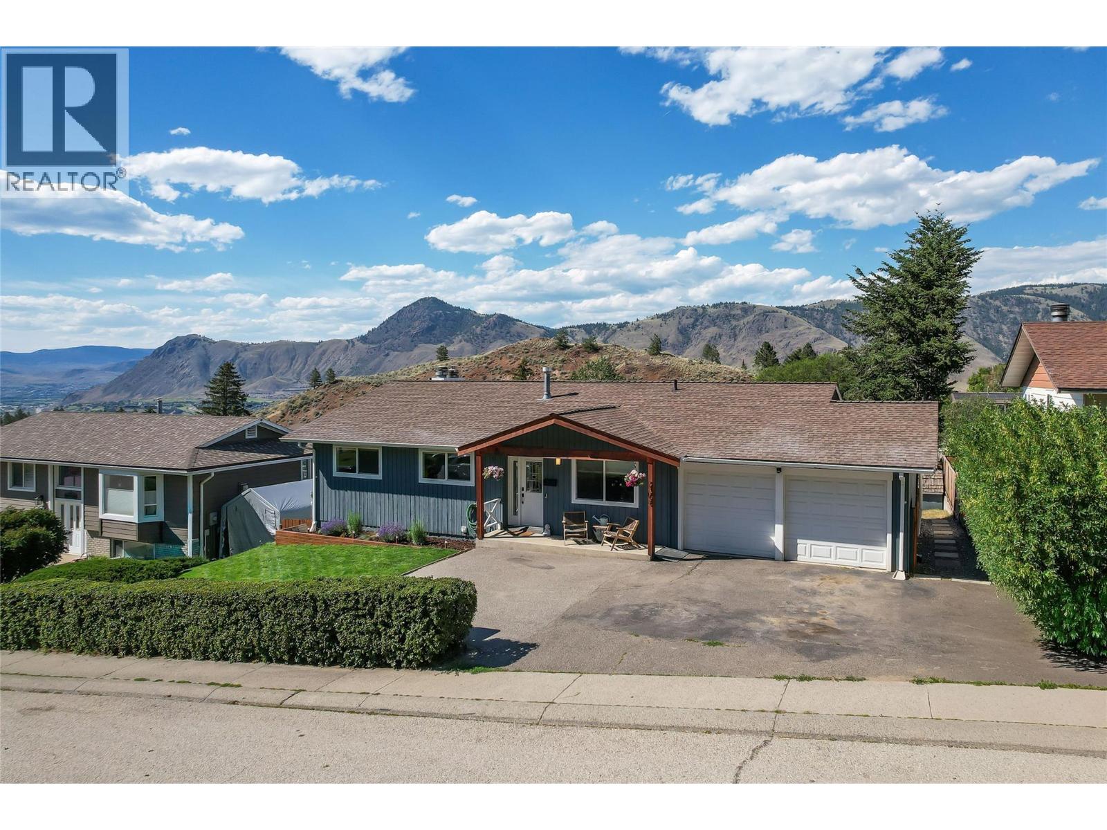 2308 OMINECA Drive - 3