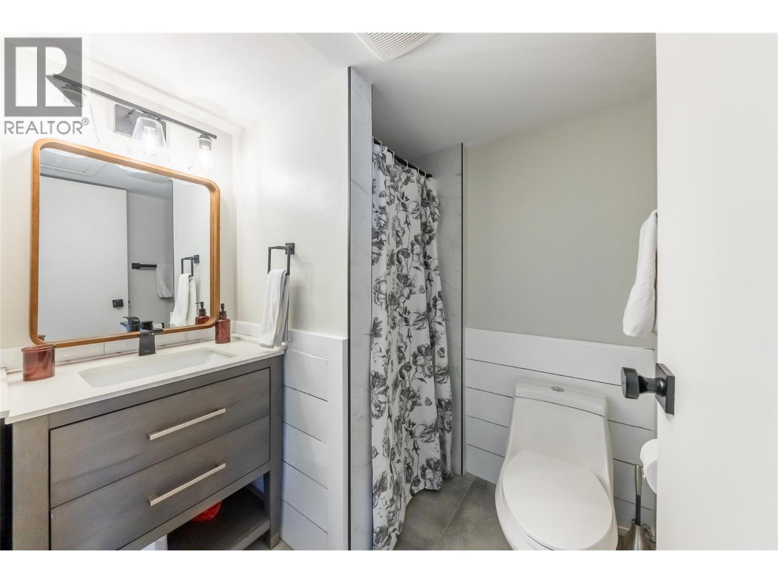 2308 OMINECA Drive - 52
